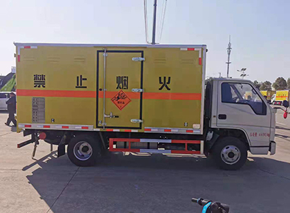 玉泉爆破器材运输车