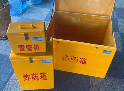 玉泉玻璃雷管箱生产标准全解析：安全、性能与合规的基石